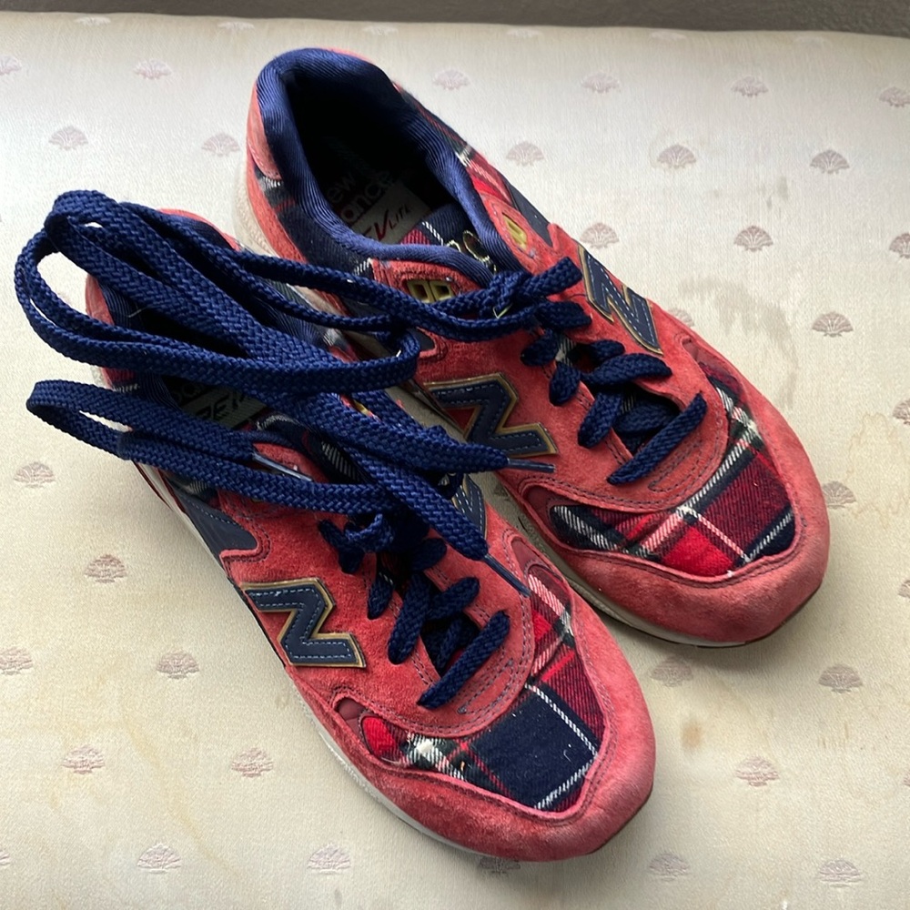 New Balance Blue and Red Athletic Shoes Plaid 580 rev lite